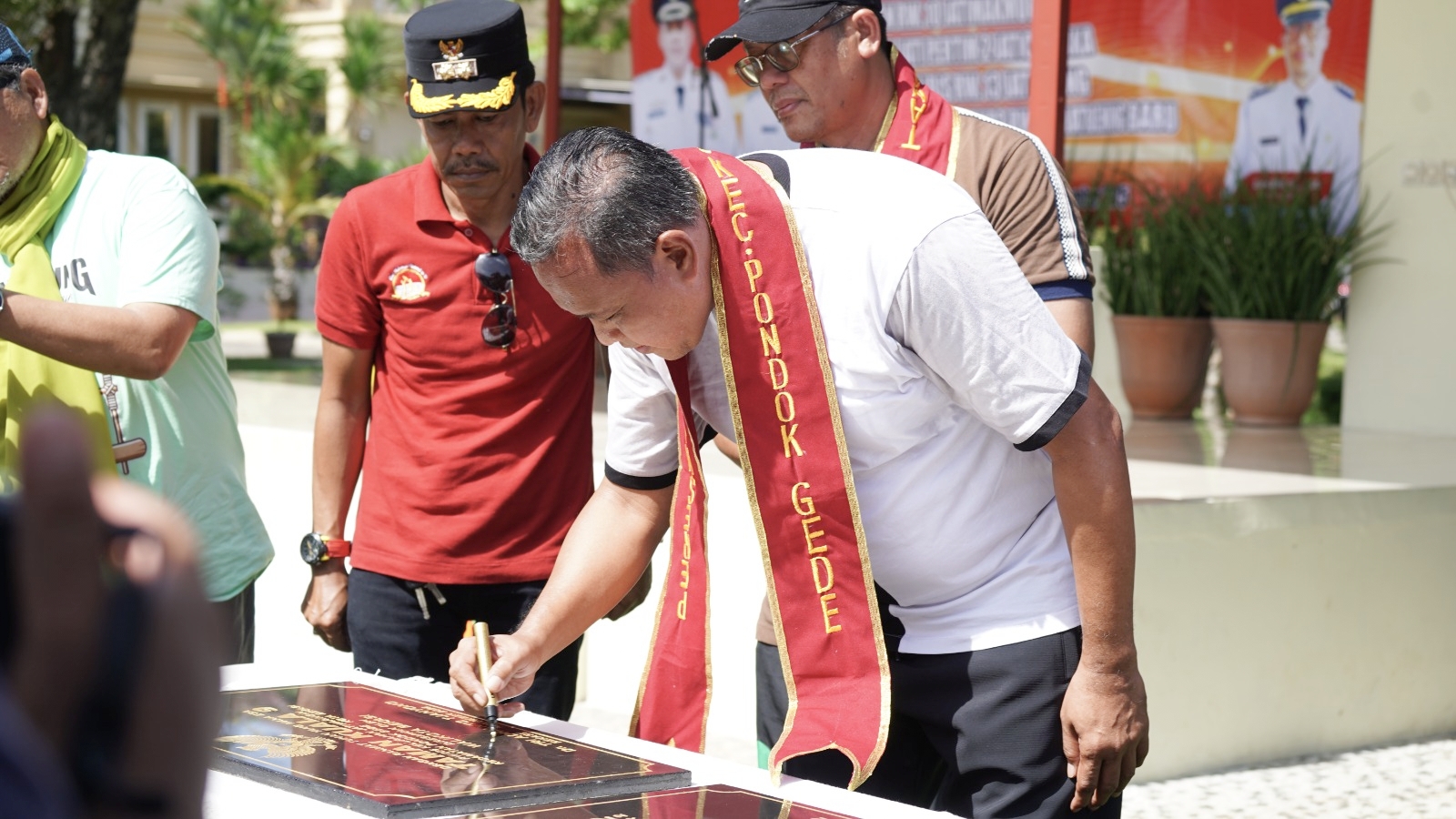 Wali Kota Bekasi Resmikan 5 Taman Di Pondok Gede