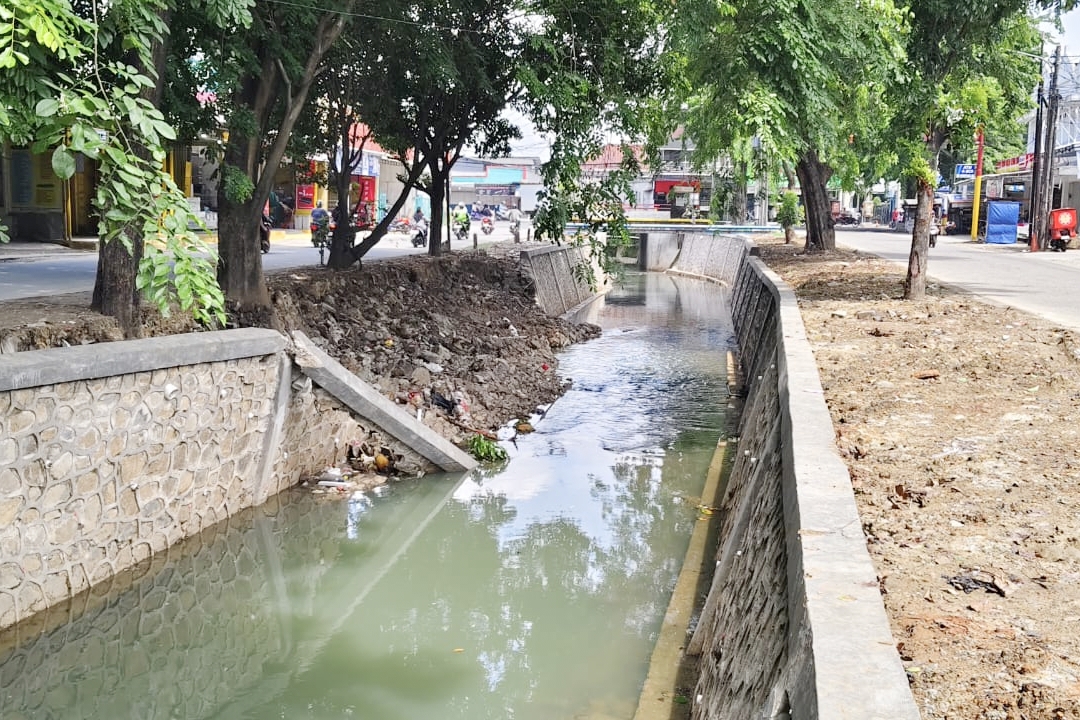 Turap Longsor di Rawalumbu Akan Segera Diperbaiki, DBMSDA Tegaskan Tanggung Jawab Ada pada Pihak Ketiga