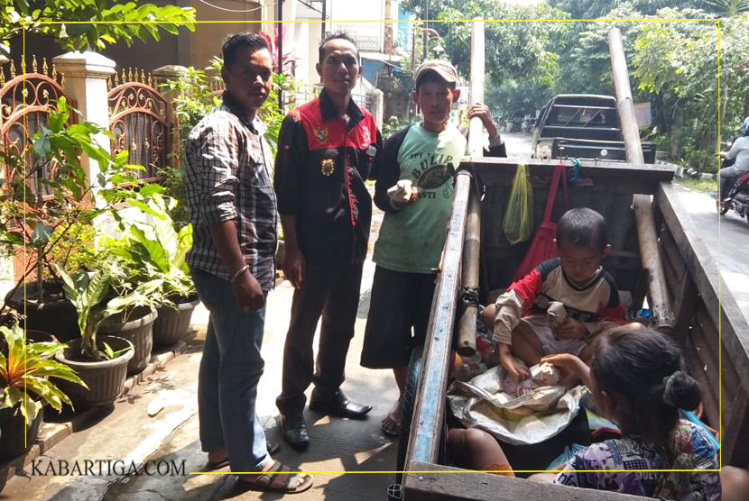 AOB Bagikan 1000 Nasi Bungkus Setiap Pekan