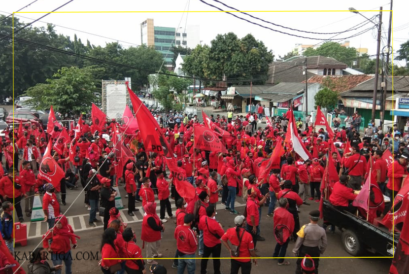 Kader PDIP Se-Kota Bekasi Minta Polri Tangkap Dalang Pembakaran Bendera