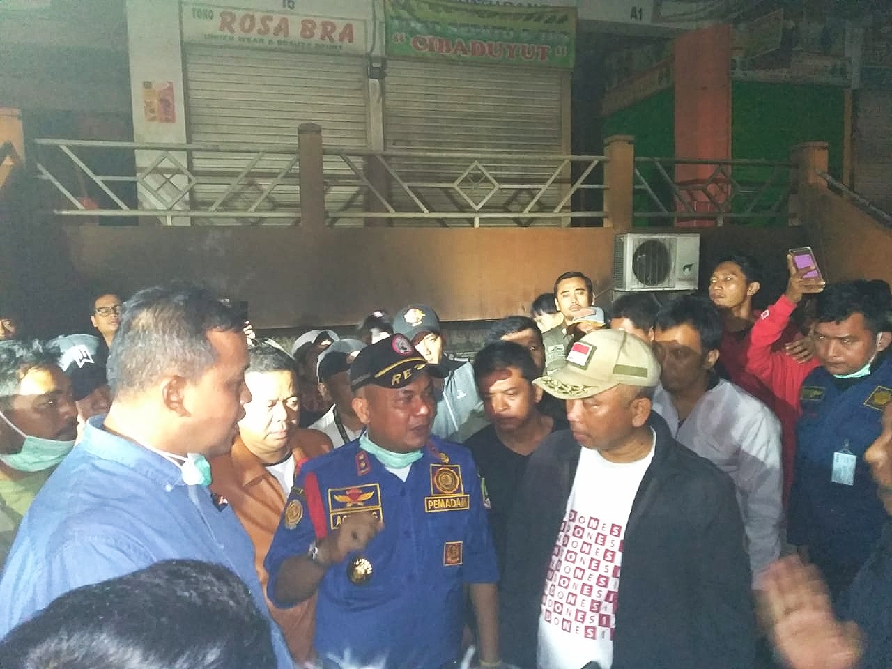 Wali Kota Dan Wakil Tinjau Langsung Kebakaran Pasar Baru Bekasi